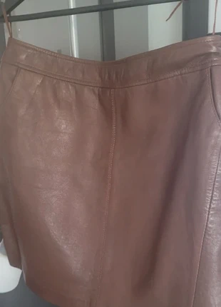Jupe Cuir marron Promod taille 42, marque: Promod, état: Très bon état, taille: XL / 42 / 14, 5,00 €, 5,95 € Protection acheteurs incluse