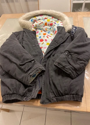 Manteau avec capuche en fourrure, état: Satisfaisant, taille: M / 38 / 10, 1,50 €, 2,28 € Protection acheteurs incluse