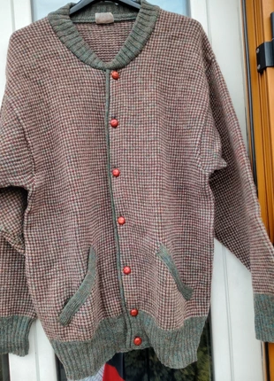 Cardigan in 💯 lana tgL, marque: Giorgio favi, état: Très bon état, taille: L, 15,00 €, 16,45 € Protection acheteurs incluse