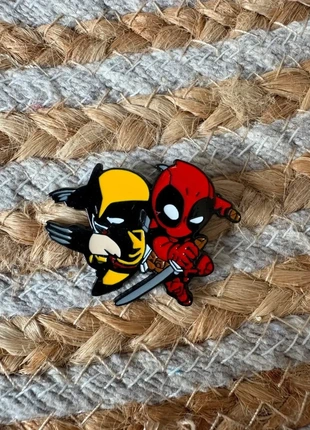Pins Deadpool et Wolverine, marque: Marvel, état: Très bon état, 4,00 €, 4,90 € Protection acheteurs (Pro) incluse