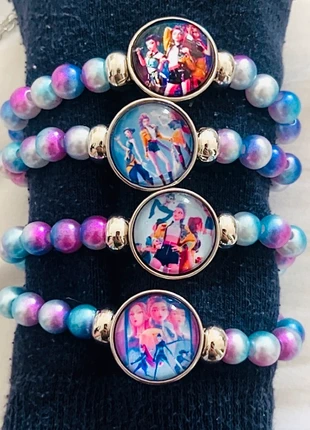 Bracelet Kpop damon Hunters, état: Neuf avec étiquette, 5,00 €, 5,95 € Protection acheteurs incluse