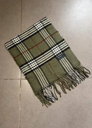 Écharpe burberry verte, marke: Burberry, zustand: Sehr gut, 25,00 €, 26,95 € inklusive Vinted-Käuferschutz
