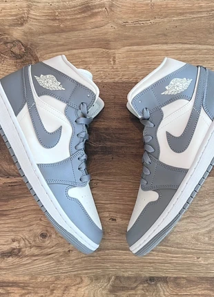 Air Jordan 1 Mid Stealth – Pointure 41, marque: Nike, état: Neuf sans étiquette, taille: 41, 115,00 €, 121,45 € Protection acheteurs incluse