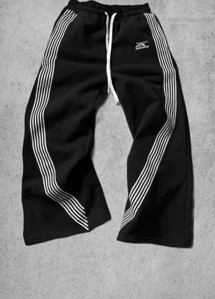 Jogging style y2k vintage brodé, merk: Tendance, staat: Nieuw zonder prijskaartje, maat: M, € 30,00, € 32,20 inclusief Kopersbescherming