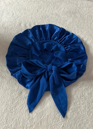 Bleu bonnet de nuit en satin à nouer anti frizz, état: Très bon état, 7,00 €, 8,05 € Protection acheteurs (Pro) incluse