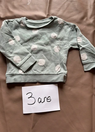 Sweat à pois, marque: Kiabi, état: Bon état, taille: 3 ans / 98 cm, 2,00 €, 2,80 € Protection acheteurs incluse