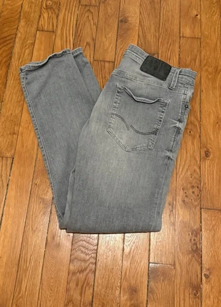 Jean gris homme slim, marque: Jack & Jones, état: Très bon état, taille: W32 | FR 42, 20,00 €, 21,70 € Protection acheteurs incluse