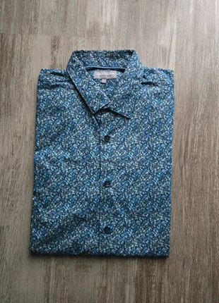 Superbe chemise Olly Gan état impeccable taille M, marque: Olly Gan, état: Très bon état, taille: M, 12,00 €, 13,30 € Protection acheteurs incluse