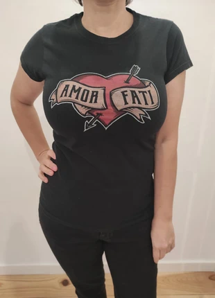 “Amor Fati” T-Shirt - Stoicism / Philosophy / Motivational Graphic Tee, estado: Muito bom, tamanho: S / 36 / 8, €4.00, €4.90 inclui Proteção do Comprador