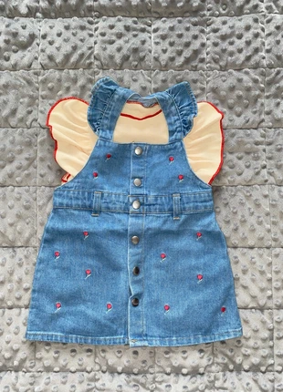 Robe + t-shirt, brand: Kiabi, condizioni: Ottime, taglia: 18-24 mesi / 86 cm, €2.50, €3.33 include la Protezione acquisti