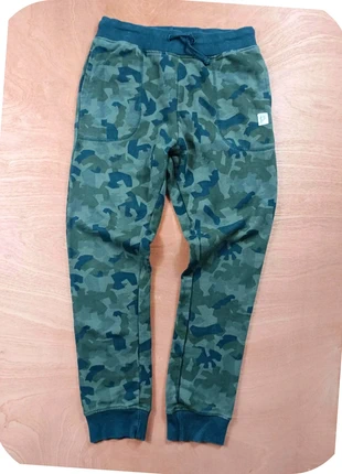 Jogging/Pantalon | Mango Camouflage Militaire | Garçon Taille 12 ans, marque: Mango, état: Très bon état, taille: 12 ans / 152 cm, 7,00 €, 8,05 € Protection acheteurs incluse