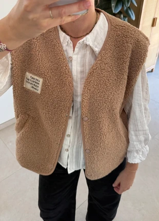 Gilet dans manches oversize moutmout beige, brand: Boutique Italiana, condizioni: Nuovo con cartellino, taglia: M / IT 42 / EU 38, €29.99, €32.19 include la Protezione acquisti