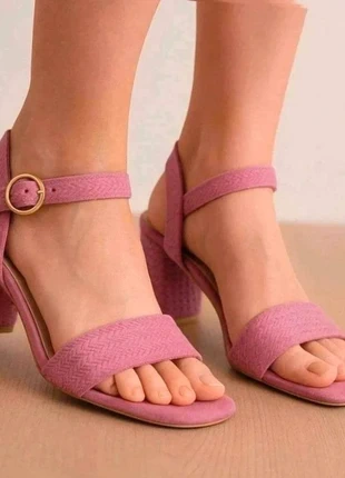 Sandales Ideal Shoes fuchsia – Talon compensé 10 cm – Pointure 39 – Neuves, marca: Ideal shoes, estado: Muito bom, tamanho: 39, €10.00, €11.20 inclui Proteção do Comprador