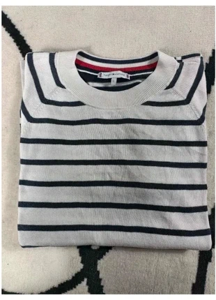 Pull Tommy Hilfiger Col rond Taille S bleu blanc rayé Femme Women PULL434, merk: Tommy Hilfiger, staat: Heel goed, maat: S / 36 / 8, € 14,99, € 16,44 inclusief Kopersbescherming Pro