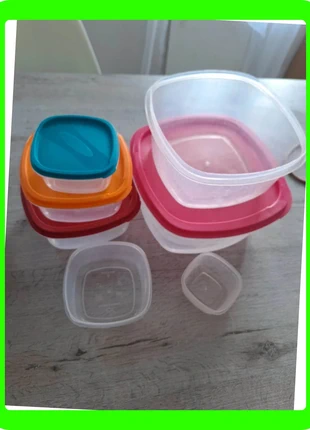 Lot de boîtes de conservation plastique, 7 pièces, état: Très bon état, 3,00 €, 3,85 € Protection acheteurs (Pro) incluse