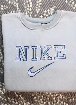 Sweat / Crewneck / Nike / Taille M, marque: Nike, état: Très bon état, taille: M, 16,00 €, 17,50 € Protection acheteurs (Pro) incluse