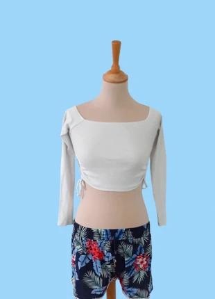 Crop top 📍manches longues taille S, état: Neuf sans étiquette, taille: S / 36 / 8, 6,50 €, 7,53 € Protection acheteurs incluse