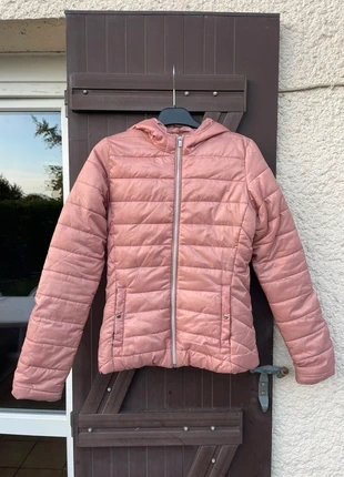 Jolie doudoune rose pâle de la marque Kiabi - taille XS, brand: Kiabi, condizioni: Ottime, taglia: XS / IT 38 / EU 34, €8.00, €9.10 include la Protezione acquisti