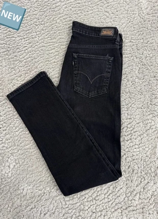 Jean Levi’s Signature Vintage 90s noir - Mid Rise Skinny - W28L30 (FR38), marque: Levi's, état: Très bon état, taille: M / 38 / 10, 28,50 €, 30,63 € Protection acheteurs (Pro) incluse