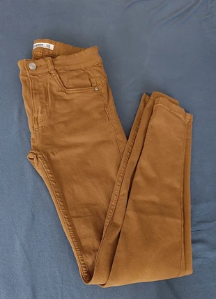 Calças Push Up Pull&Bear | Caramelo | Tamanho 34, marca: Pull & Bear, estado: Muy bueno, tamaño: XS / 34 / 6, 10,00 €, 11,20 € Protección al comprador incluida