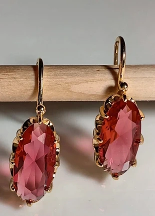 Boucles d’oreilles argent dorè avec pierre zircon rouge élégantes style vintage, très lumineux., brand: Agatha, condizioni: Nuovo senza cartellino, €18.00, €19.60 include la Protezione acquisti
