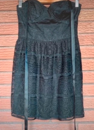 robe noire en dentelle à épaules dénudées, marca: Zara, estado: Nuevo sin etiquetas, tamaño: S / 36 / 8, 12,00 €, 13,30 € Protección al comprador incluida