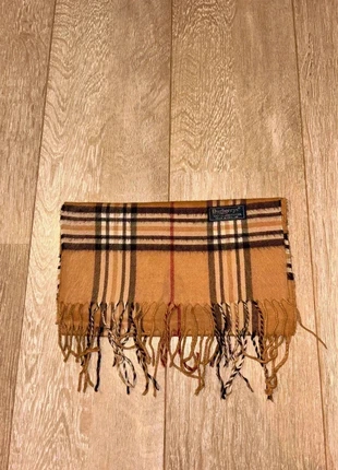 Écharpe Burberry Beige Classique - Plaid Beige Noir Blanc Rouge - Franges - 100% Laine, merk: Burberry, staat: Heel goed, € 37,00, € 39,55 inclusief Kopersbescherming