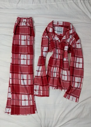 2000s y2k low rise button up cozy pajamas set, brand: Vintage Dressing, condition: Very good, size: S / 8, £4.00, £4.90 includes Buyer Protection