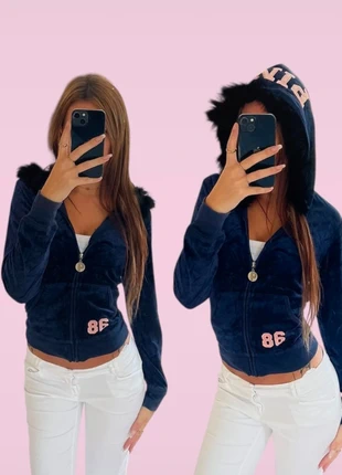 PINK by Victoria’s Secret Navy Blue Velour Hoodie w/ Fur Hood – Authentic, merk: Victoria's Secret, staat: Heel goed, maat: M / 38 / 10, € 55,00, € 58,45 inclusief Kopersbescherming