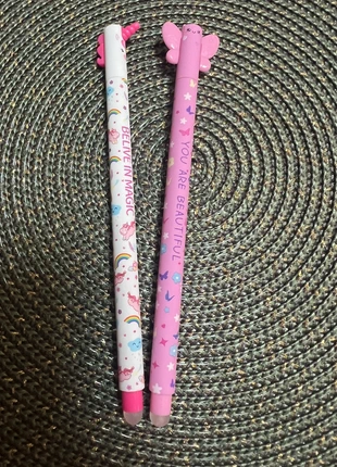 Lot de 2 stylos effaçables Licorne & Papillon, marca: Butterfly, estado: Muito bom, €3.99, €4.89 inclui Proteção do Comprador