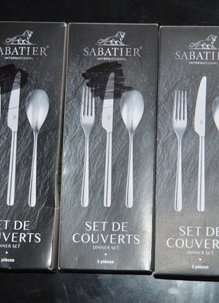 Lot de 3 sets de trois couverts Sabbatier international, marque: International, état: Neuf sans étiquette, 39,00 €, 41,65 € Protection acheteurs incluse