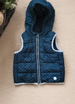 Gilet avec capuche 💙, marque: Kiabi, état: Très bon état, taille: 6-9 mois / 68 cm, 5,00 €, 5,95 € Protection acheteurs incluse