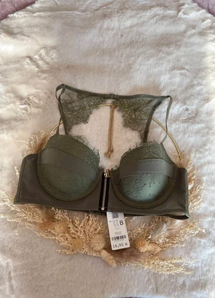 Très jolie Soutien gorge femme kaki undiz neuf, marke: Undiz, zustand: Neu, mit Etikett, größe: 75B, 12,00 €, 13,30 € inklusive Vinted-Käuferschutz
