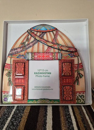 Kazachstan fotolijst, merk: Keruen, staat: Nieuw zonder prijskaartje, € 10,00, € 11,20 inclusief Kopersbescherming