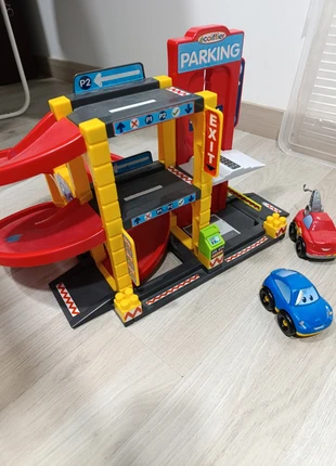 Parking abrick ecoiffier, brand: Ecoiffier, condizioni: Discrete, taglia: 12-18 mesi / 80 cm, €2.00, €2.80 include la Protezione acquisti