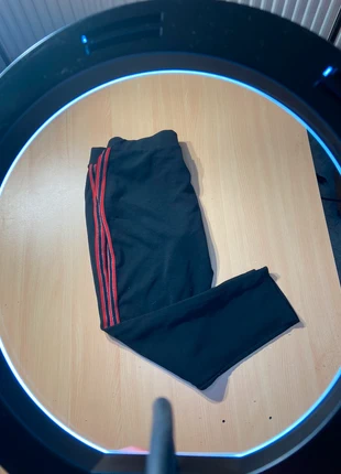 Pantalon noir classique, marque: SIMPLE, état: Très bon état, taille: 5XL / 50 / 22, 4,00 €, 4,90 € Protection acheteurs incluse