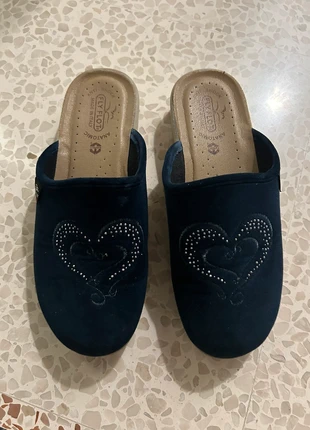 Pantofole blu, marque: Fly Flot, état: Très bon état, taille: 39, 5,00 €, 5,95 € Protection acheteurs incluse