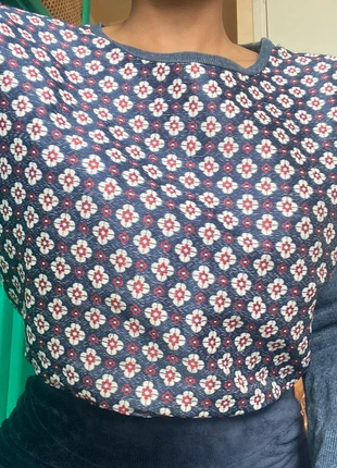 Sympa petit sweat à fleurs 🌸, merk: Monoprix Femme, staat: Heel goed, maat: M / 38 / 10, € 14,00, € 15,40 inclusief Kopersbescherming