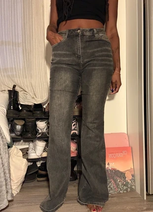 Jean flare gris taille haute Toxik3, marque: Toxik3, état: Très bon état, taille: L / 40 / 12, 10,00 €, 11,20 € Protection acheteurs incluse