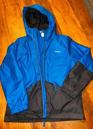 Veste bleue de ski, marque: Wed'ze, état: Très bon état, taille: 10 ans / 140 cm, 8,00 €, 9,10 € Protection acheteurs incluse