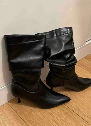 Bottes noires plissées à petit talon, brand: Vintage Love, condition: Very good, size: 38, €68.00, €72.10 includes Buyer Protection Pro