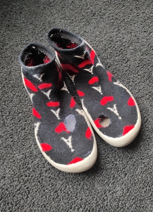 Chaussons Collégien à customiser 32/33, merk: Collégien, staat: Veelgebruikt, maat: 32, € 2,00, € 2,80 inclusief Kopersbescherming