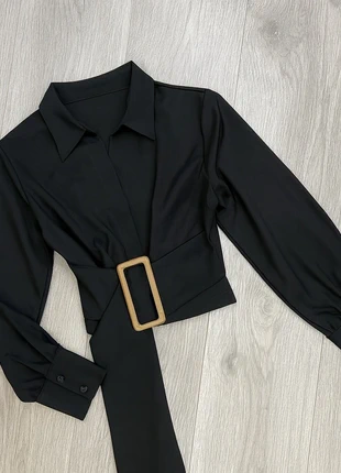 Chemise noire chic à ceinture style tailleur, marca: CHIC, estado: Muito bom, tamanho: S / 36 / 8, €49.00, €52.15 inclui Proteção do Comprador