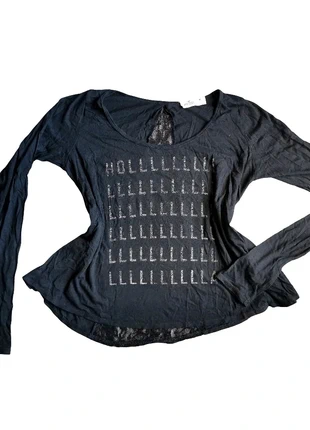 Top noir manches longues dos transparent dentelle florale noir, brand: Hollister, condizioni: Ottime, taglia: M / IT 42 / EU 38, €5.00, €5.95 include la Protezione acquisti