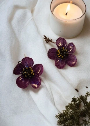 Boucles d'oreilles pendante en résine et tissus florale, condition: Very good, €5.00, €5.95 includes Buyer Protection