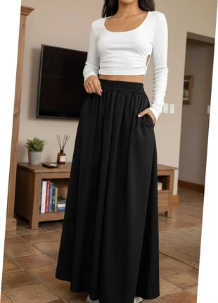 Jupe longue noire fluide taille élastique, casual & chic, état: Très bon état, taille: M / 38 / 10, 39,90 €, 42,60 € Protection acheteurs (Pro) incluse