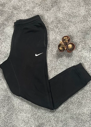 Jogging / jogger pantalon Nike solo swoosh noir - S, marca: Nike, estado: Muy bueno, tamaño: S, 15,00 €, 16,45 € Protección al comprador incluida