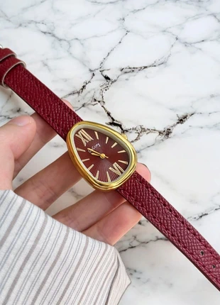 montre rouge bordeaux et doré fine style vintage neuf avec étiquette, brand: Vintage Dressing, condition: New with tags, size: One size, €14.99, €16.44 includes Buyer Protection
