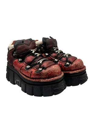New Rock M.106 red pattern platform boots Size 38, brand: New Rock, condizioni: Buone, taglia: 38, €210.00, €221.20 include la Protezione acquisti Pro