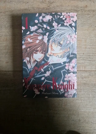 Vampire Knight Tome 1 de Matsuri Hino, condition: Satisfactory, €1.00, €1.75 includes Buyer Protection